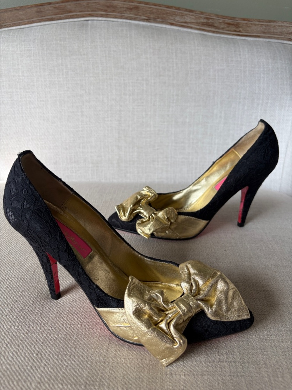 Betsey Johnson Size 6.5  Black Lace Pumps with Gold Bow Accent